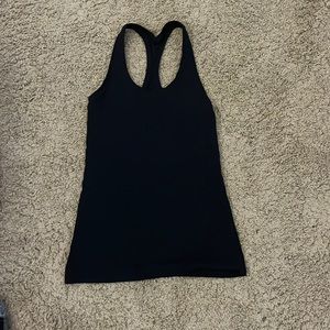 size 6 lulu top